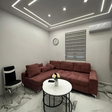 Rovena Apartment Korce