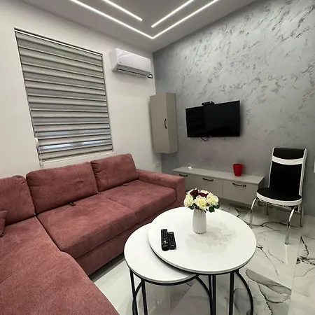 Rovena Apartment Korce