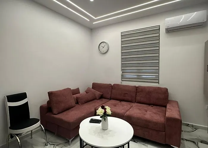 Rovena 公寓 科尔察